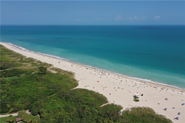 900 Jasmine Lane 6B, Vero Beach, FL 32963