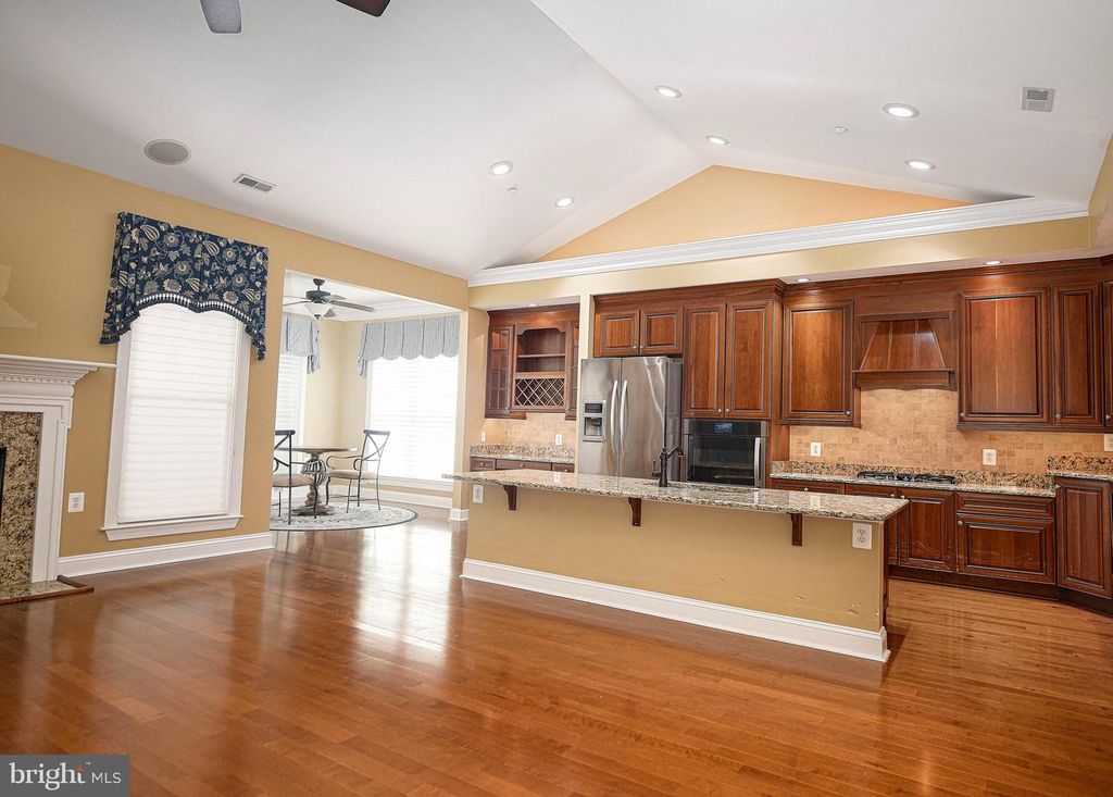 Image 18 of property listing at 2513 KENNA CT #7, Abingdon, MD 21009