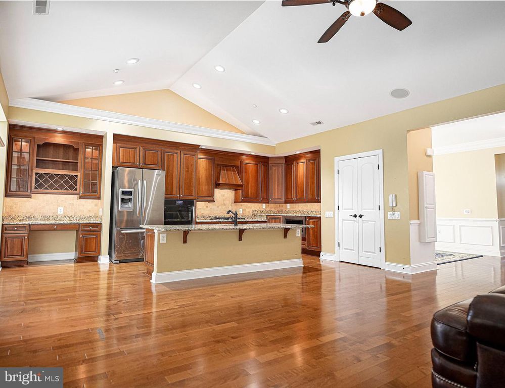 Image 20 of property listing at 2513 KENNA CT #7, Abingdon, MD 21009