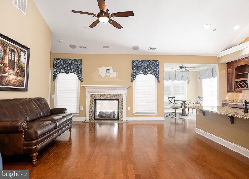 Image 21 of property listing at 2513 KENNA CT #7, Abingdon, MD 21009