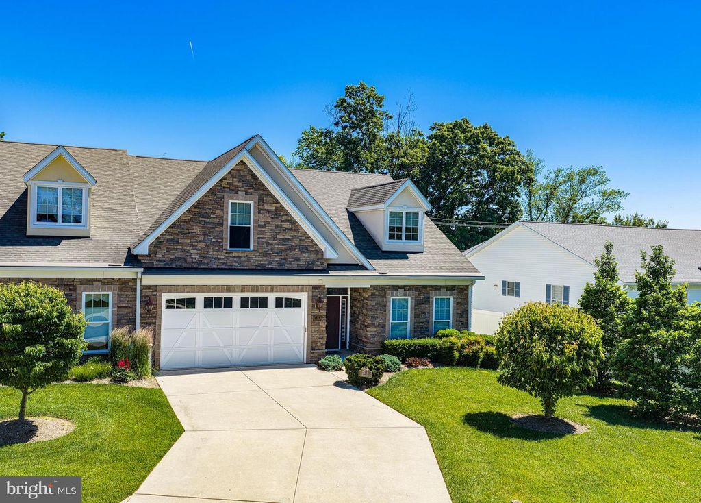 Image 3 of property listing at 2513 KENNA CT #7, Abingdon, MD 21009