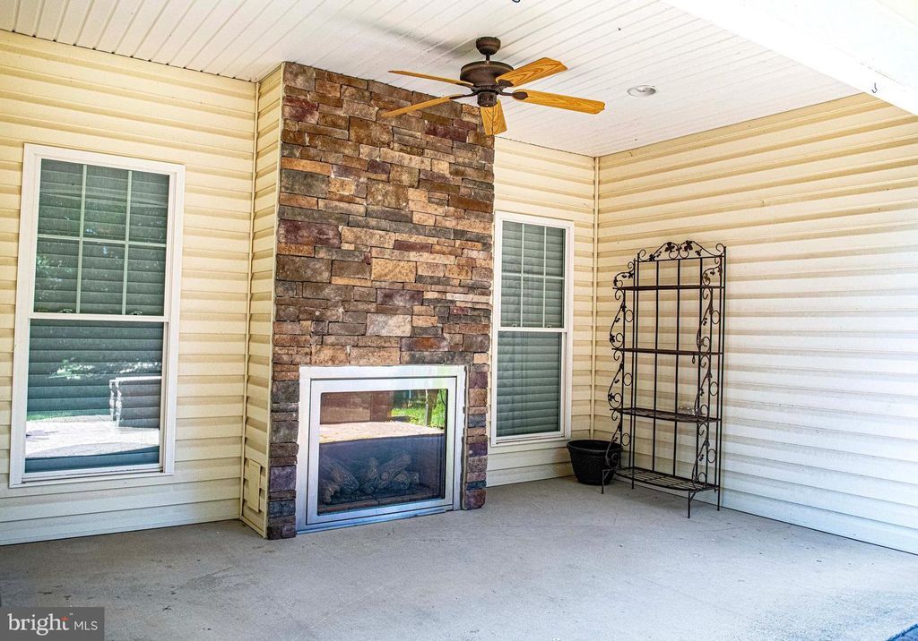 Image 47 of property listing at 2513 KENNA CT #7, Abingdon, MD 21009