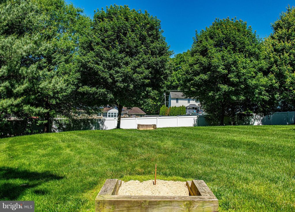 Image 57 of property listing at 2513 KENNA CT #7, Abingdon, MD 21009