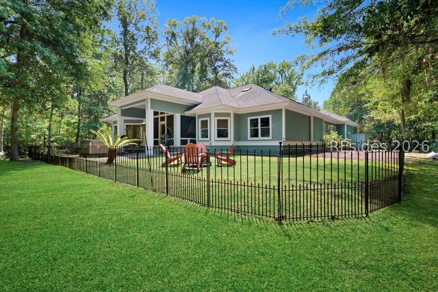 23 Chesterton Ct, Bluffton, SC 29910