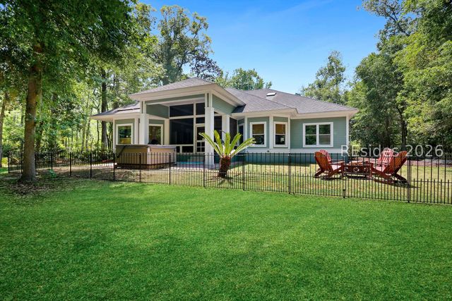 23 Chesterton Ct, Bluffton, SC 29910