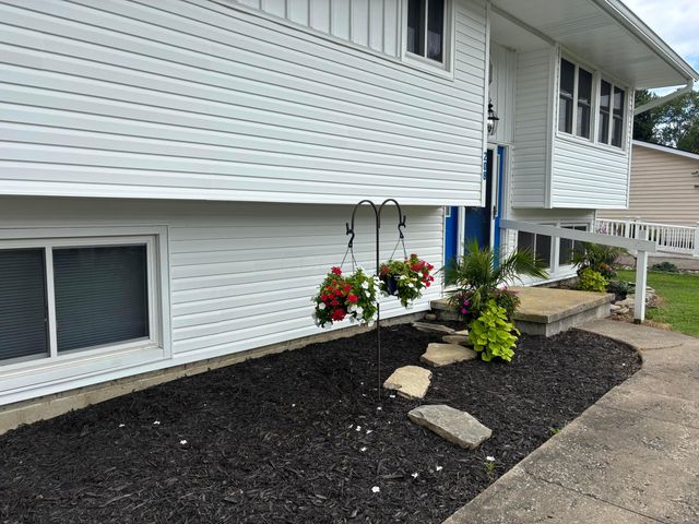 208 S Gordon Avenue, Baltimore, OH 43105