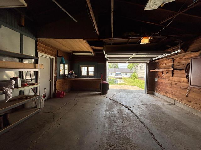 208 S Gordon Avenue, Baltimore, OH 43105