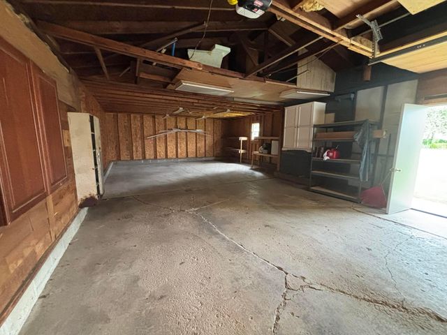 208 S Gordon Avenue, Baltimore, OH 43105