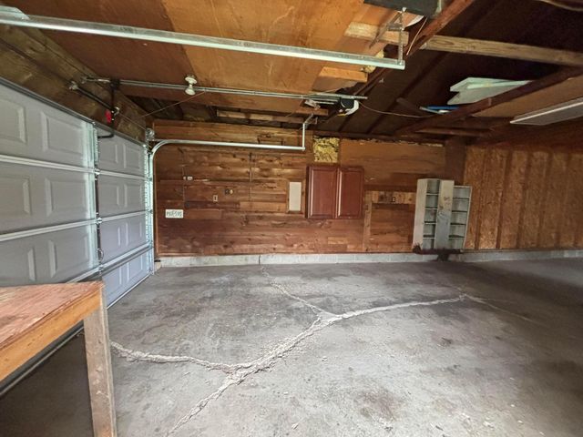 208 S Gordon Avenue, Baltimore, OH 43105