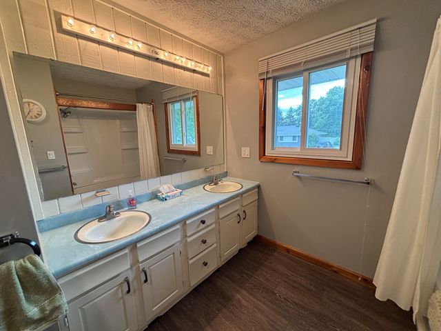 208 S Gordon Avenue, Baltimore, OH 43105