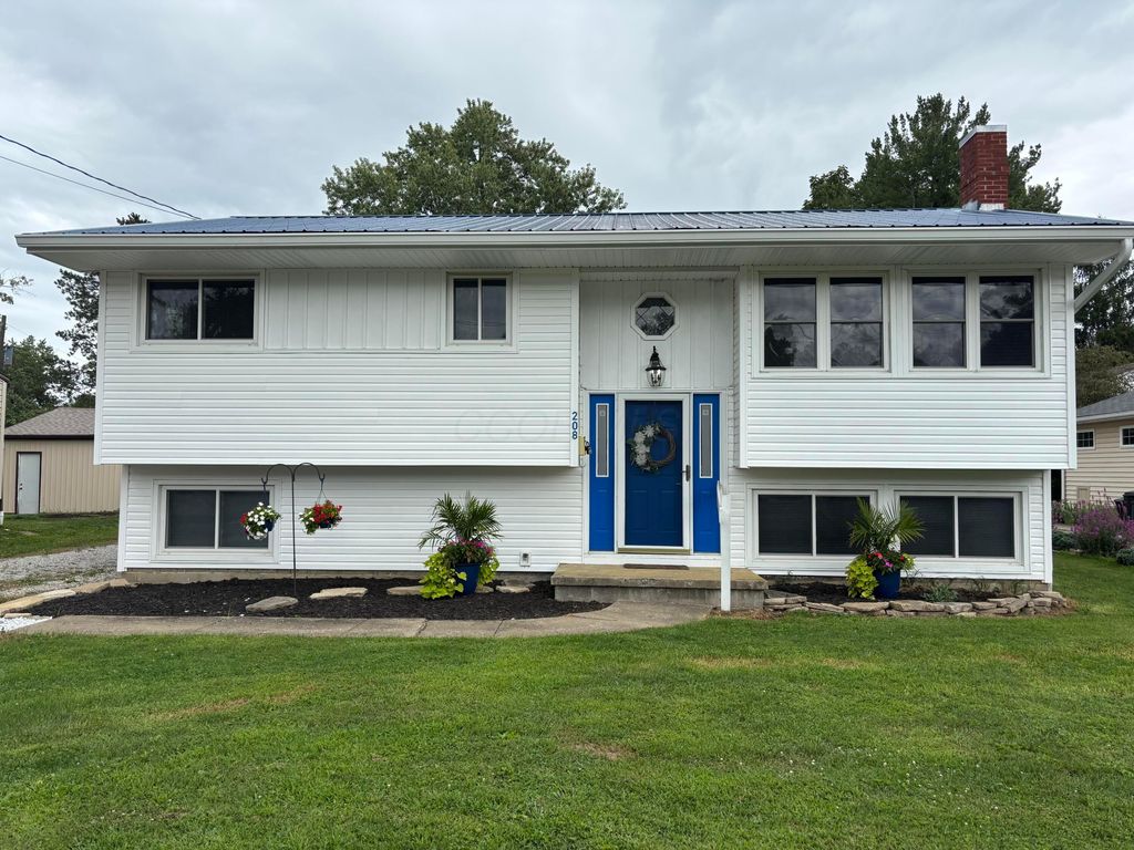 208 S Gordon Avenue, Baltimore, OH 43105
