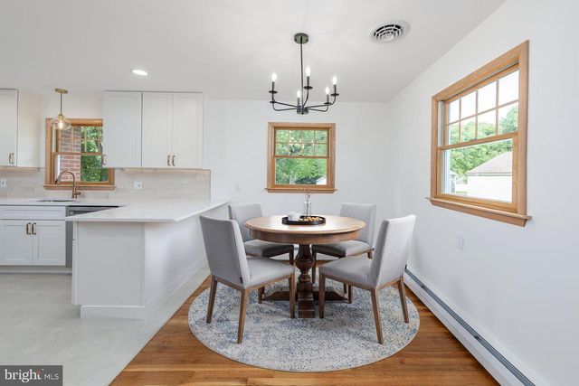 282 HESSIAN AVE, West Deptford, NJ 08096