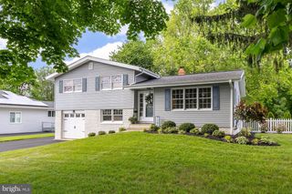 282 HESSIAN AVE, West Deptford, NJ 08096