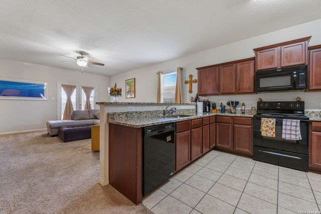 12254 Stratsburg, San Antonio, TX 78252