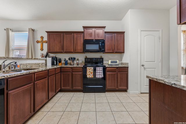 12254 Stratsburg, San Antonio, TX 78252