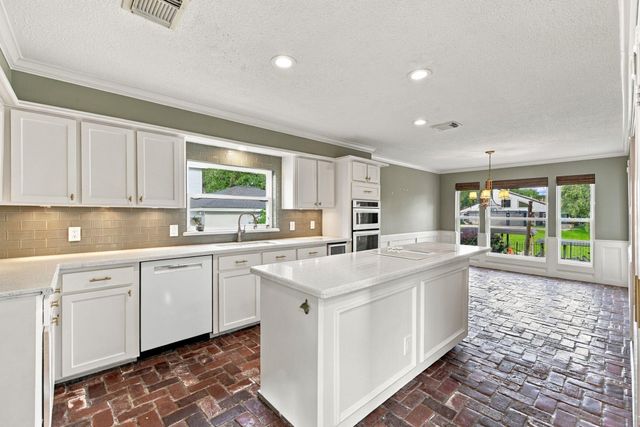 8214 Magnolia Glen Drive, Humble, TX 77346