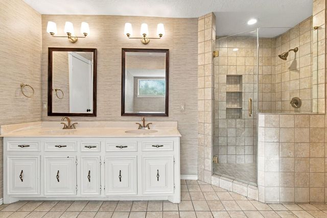8214 Magnolia Glen Drive, Humble, TX 77346