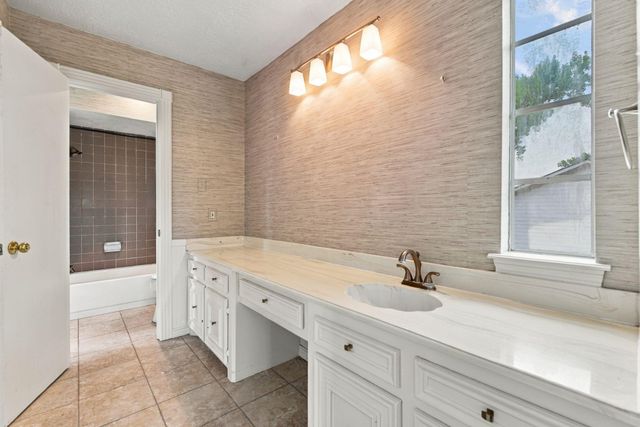 8214 Magnolia Glen Drive, Humble, TX 77346