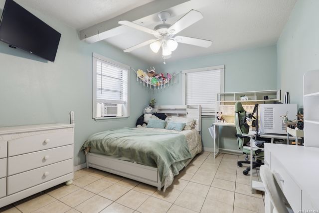 31910 Blanco, Bulverde, TX 78163