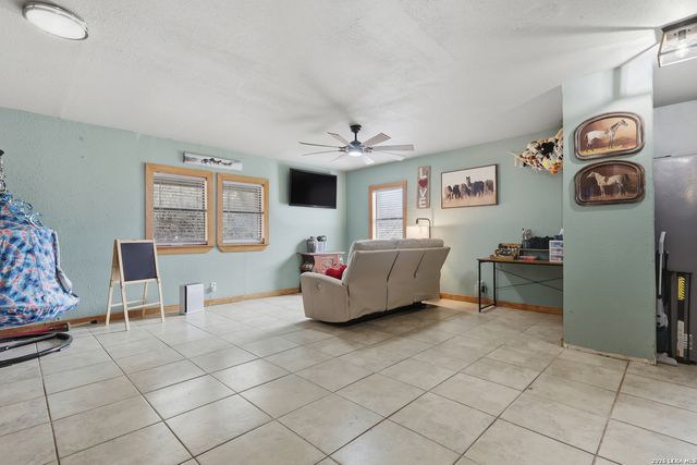 31910 Blanco, Bulverde, TX 78163