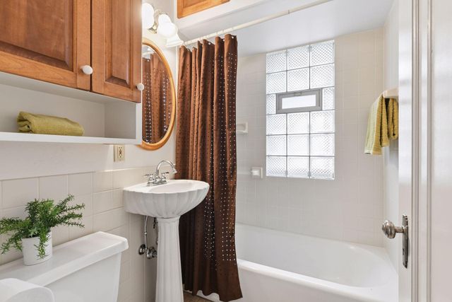 5217 Park Avenue, Minneapolis, MN 55417