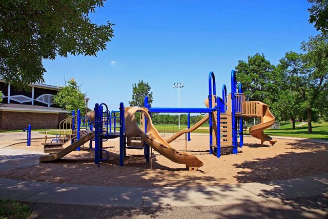 5217 Park Avenue, Minneapolis, MN 55417