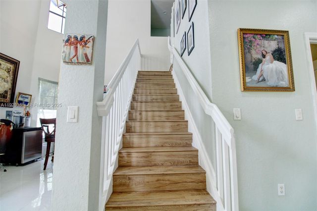 1156 NE 37th Pl, Homestead, FL 33033