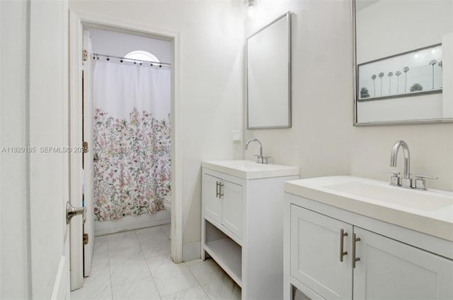 1156 NE 37th Pl, Homestead, FL 33033