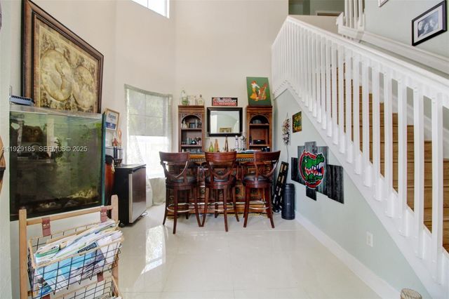 1156 NE 37th Pl, Homestead, FL 33033