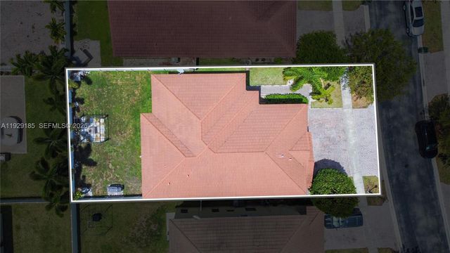 1156 NE 37th Pl, Homestead, FL 33033
