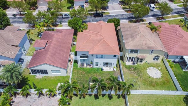 1156 NE 37th Pl, Homestead, FL 33033