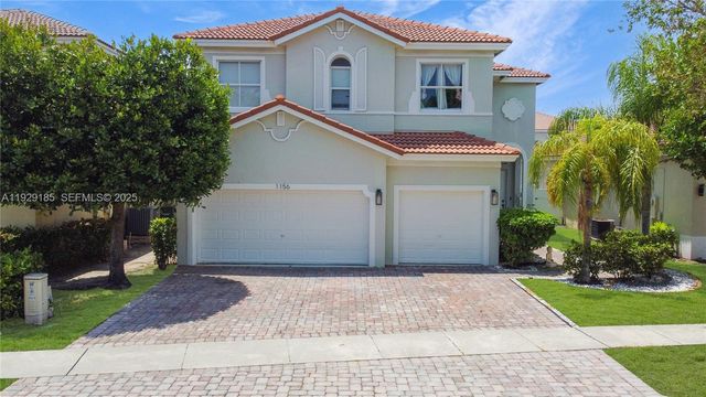 1156 NE 37th Pl, Homestead, FL 33033