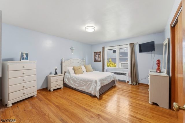 72 Clarendon Pl, Hackensack City, NJ 07601