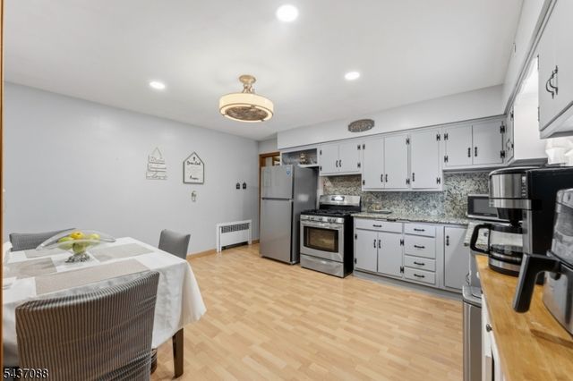 72 Clarendon Pl, Hackensack City, NJ 07601