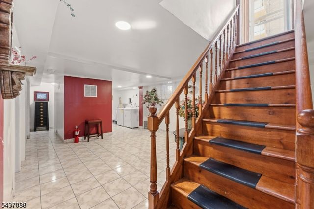 72 Clarendon Pl, Hackensack City, NJ 07601