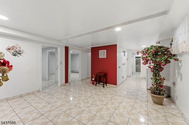 72 Clarendon Pl, Hackensack City, NJ 07601