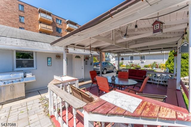 72 Clarendon Pl, Hackensack City, NJ 07601