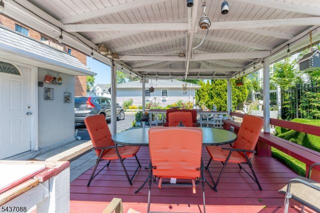72 Clarendon Pl, Hackensack City, NJ 07601