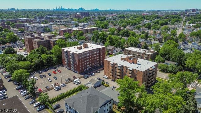 72 Clarendon Pl, Hackensack City, NJ 07601
