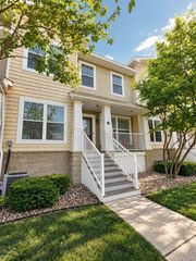 1240 County Road D E 3, Maplewood, MN 55109