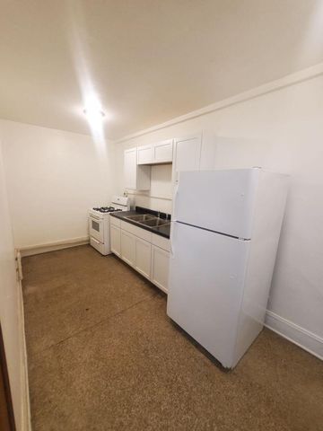614 6th STREET, Racine, WI 53403