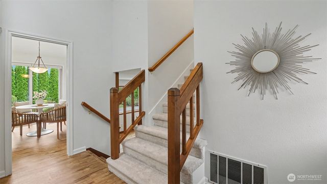 23900 SE 42nd Place, Sammamish, WA 98029
