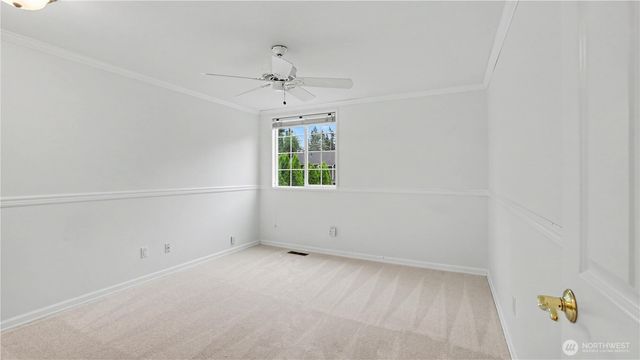 23900 SE 42nd Place, Sammamish, WA 98029