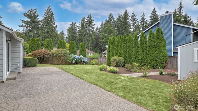 23900 SE 42nd Place, Sammamish, WA 98029