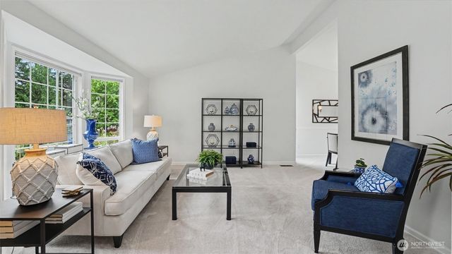23900 SE 42nd Place, Sammamish, WA 98029