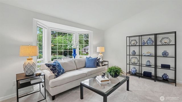 23900 SE 42nd Place, Sammamish, WA 98029
