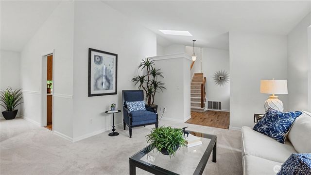 23900 SE 42nd Place, Sammamish, WA 98029
