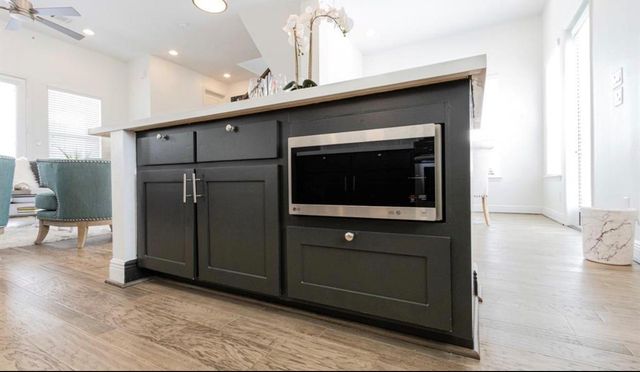 2718 Mcgowen Street, Houston, TX 77004