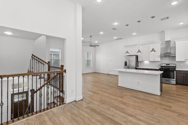 2718 Mcgowen Street, Houston, TX 77004