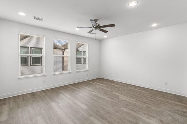 2718 Mcgowen Street, Houston, TX 77004